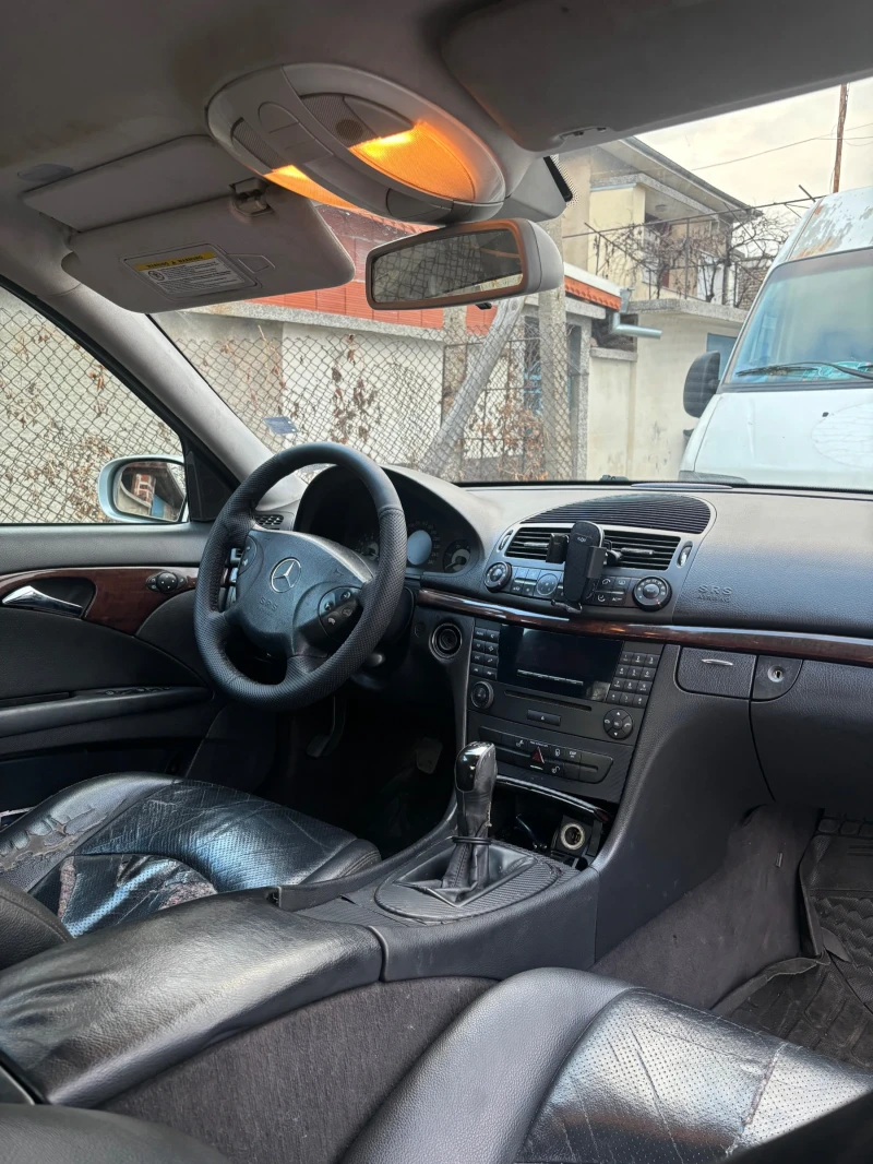 Mercedes-Benz 220, снимка 7 - Автомобили и джипове - 49138870