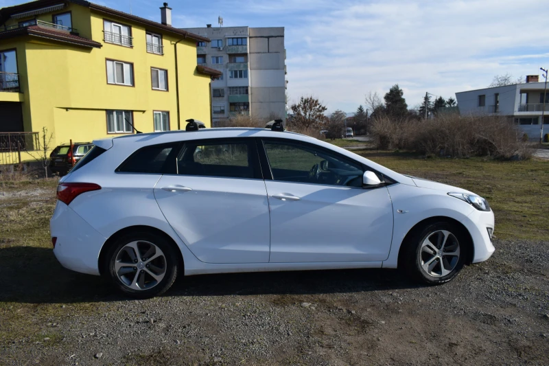 Hyundai I30 1.4, снимка 3 - Автомобили и джипове - 49421131