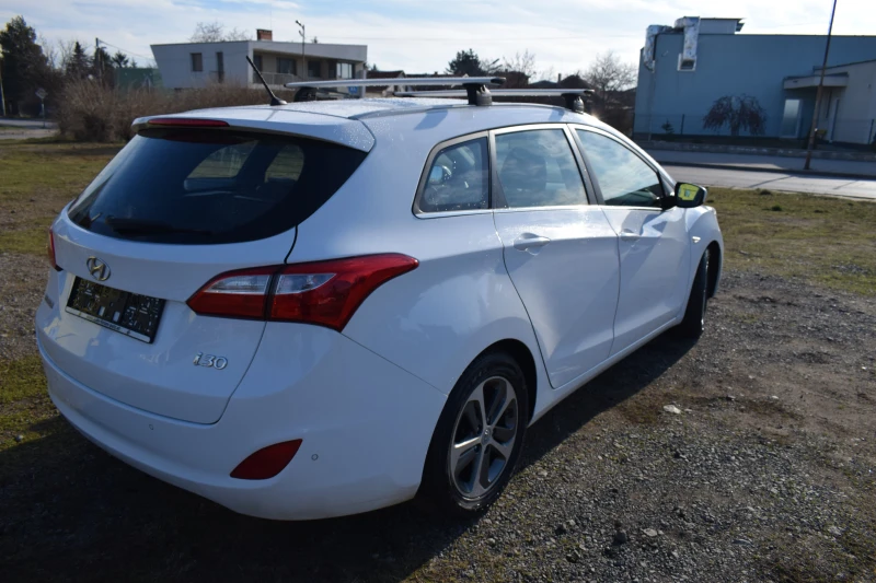 Hyundai I30 1.4, снимка 5 - Автомобили и джипове - 49421131