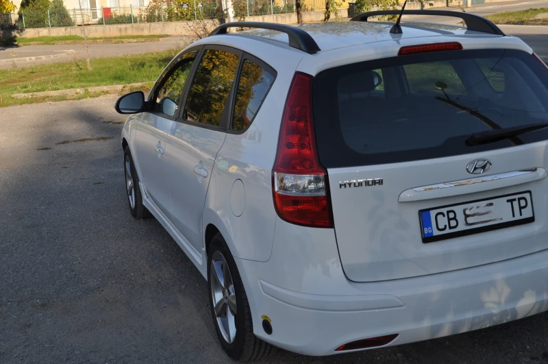 Hyundai I30 1.6, снимка 5 - Автомобили и джипове - 52556545