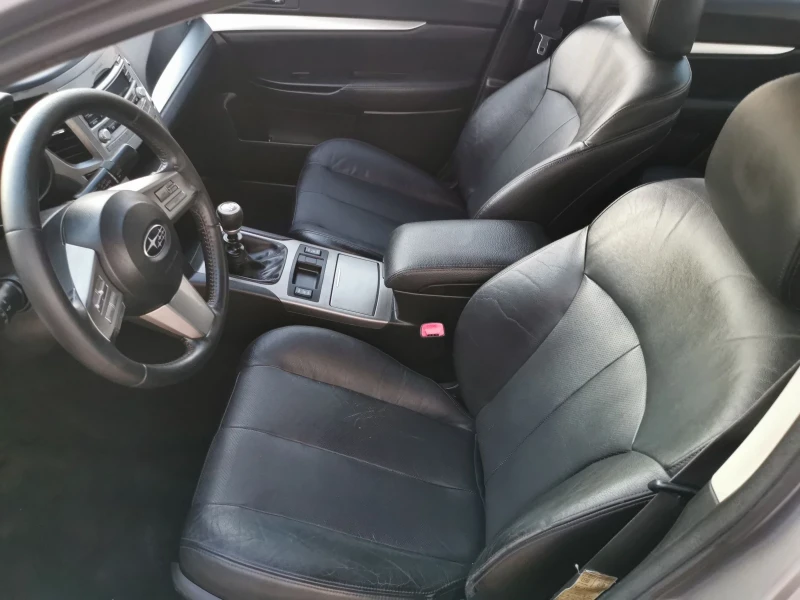 Subaru Legacy 2.0i 150ps SWISS, снимка 10 - Автомобили и джипове - 51486564