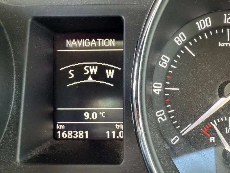 Skoda Superb Лек автомобил, снимка 17 - Автомобили и джипове - 52691278