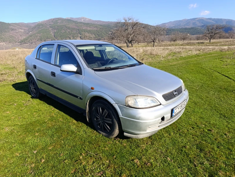 Opel Astra 1.6 стария мотор, снимка 2 - Автомобили и джипове - 52750502