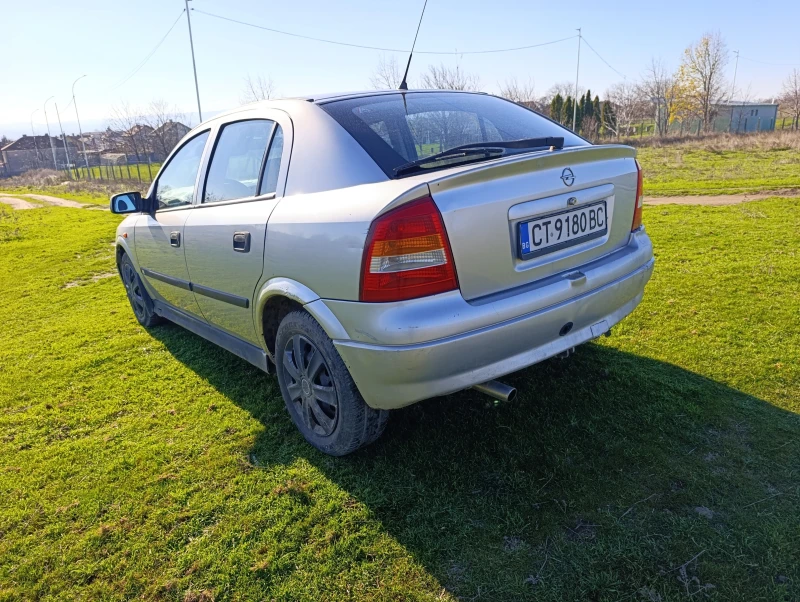Opel Astra 1.6 стария мотор, снимка 6 - Автомобили и джипове - 52750502
