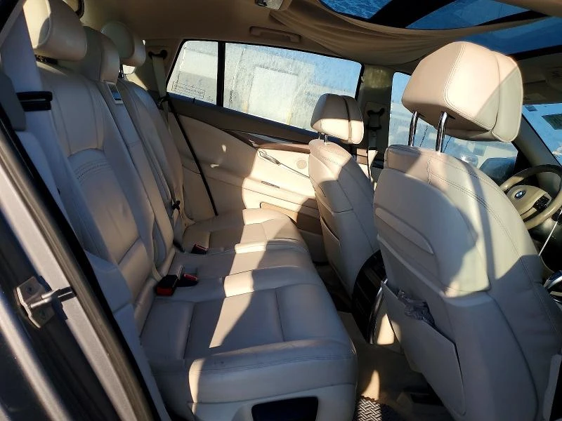 BMW 535 3.0L 6 Rear-wheel drive, снимка 13 - Автомобили и джипове - 53638829