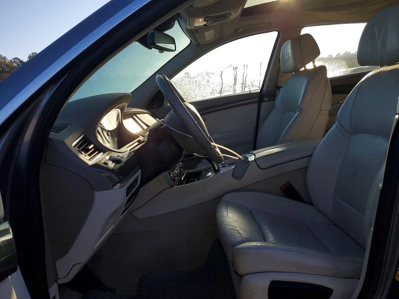 BMW 535 3.0L 6 Rear-wheel drive, снимка 10 - Автомобили и джипове - 53638829