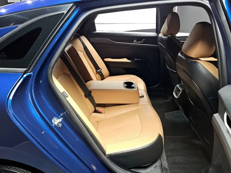 Kia K5 1.6 Turbo Prestige, снимка 11 - Автомобили и джипове - 56002257