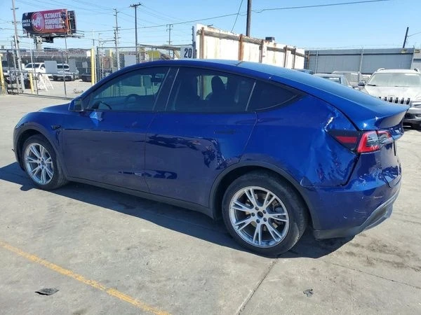 Tesla Model Y, снимка 3 - Автомобили и джипове - 56199028