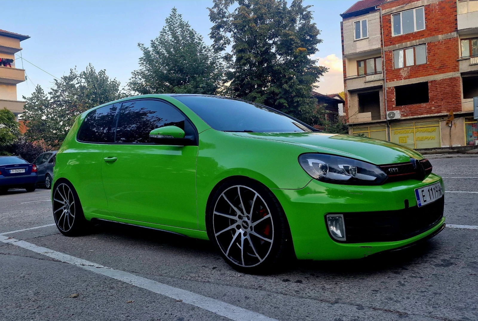 VW Golf 2.0 Бензин - изображение 4