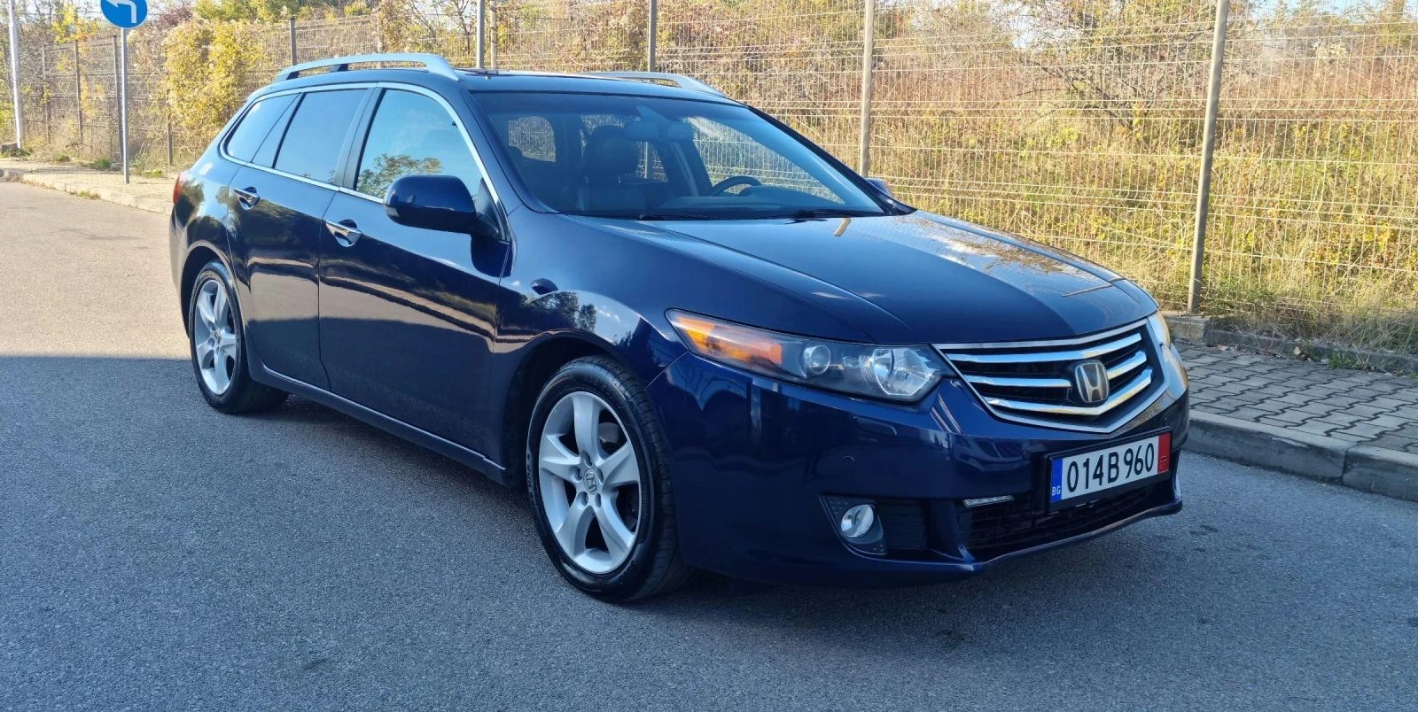 Honda Accord 2.2 DTEC DISTRONIC  - изображение 2