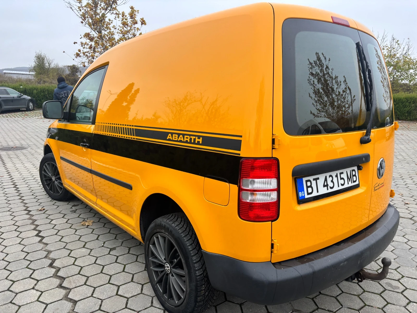 VW Caddy 1.6TDI - изображение 4