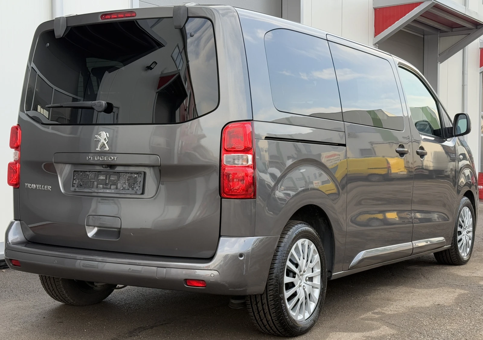 Peugeot Expert Traveller (7+ 1) Наличен - изображение 6