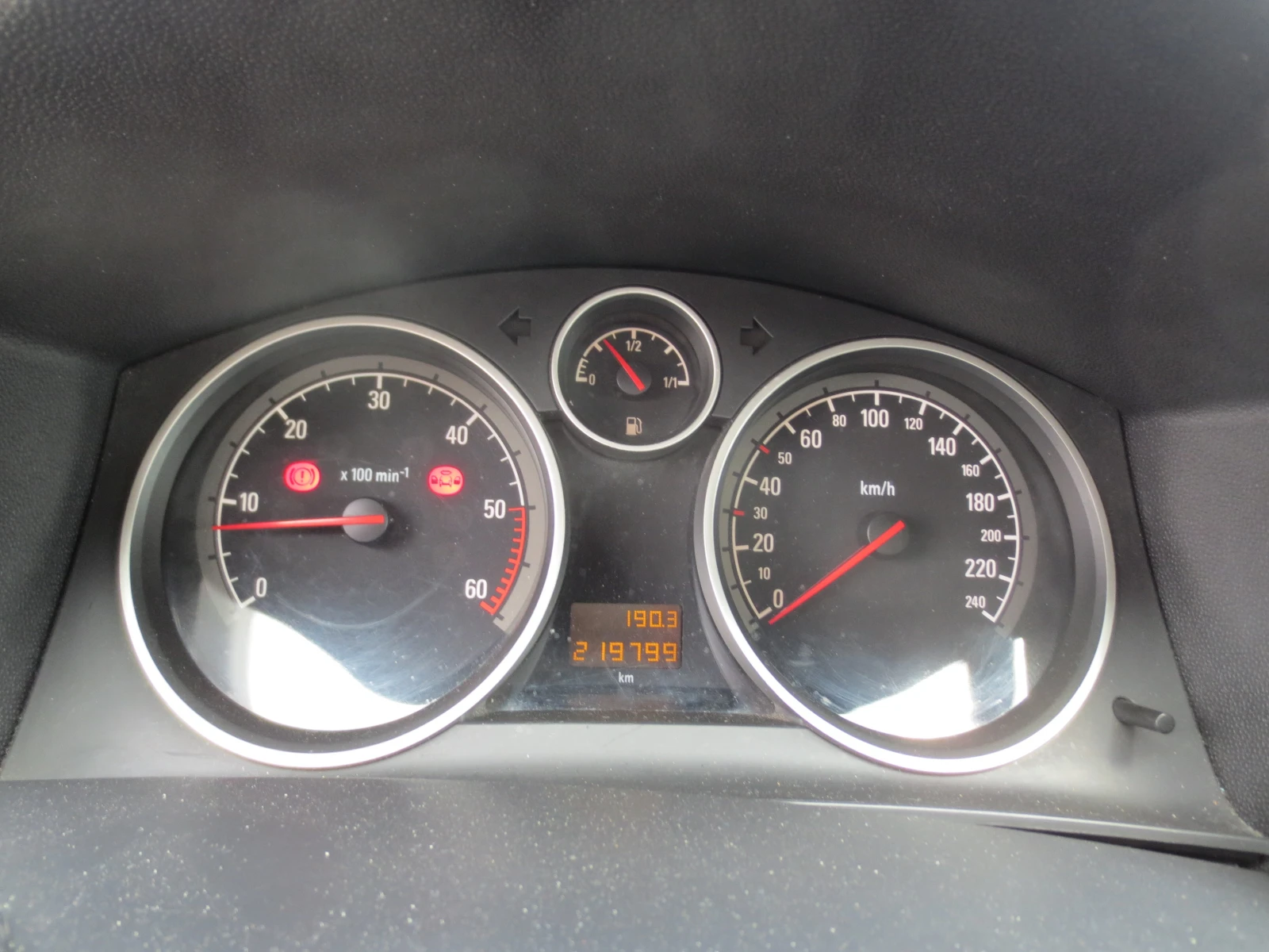 Opel Astra 1.7 CDTI  - изображение 10