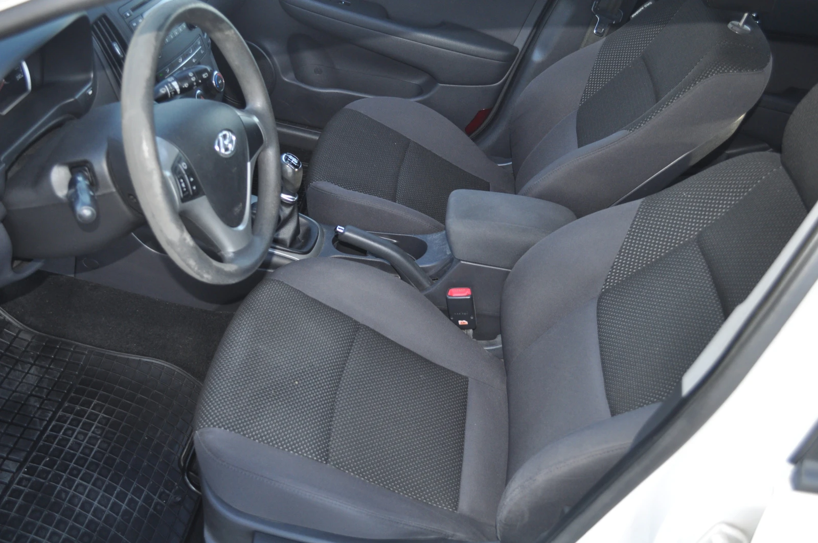 Hyundai I30 1.6 - изображение 9