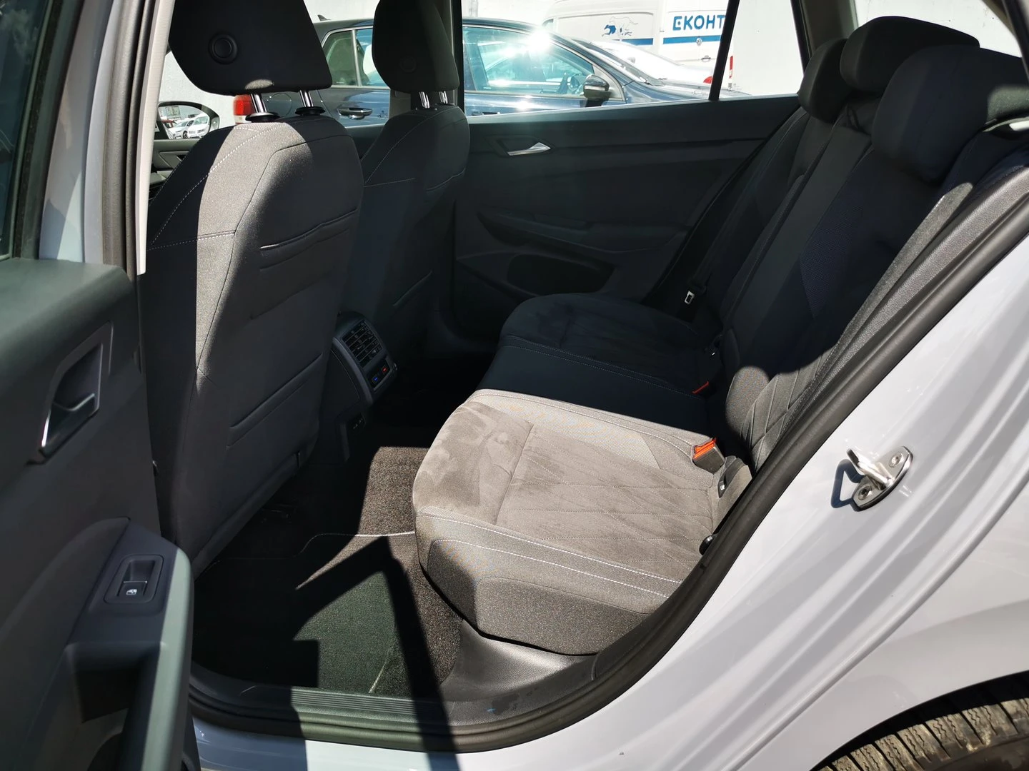 VW Golf Variant VW Golf VIII 1.5 TGI Style - изображение 7