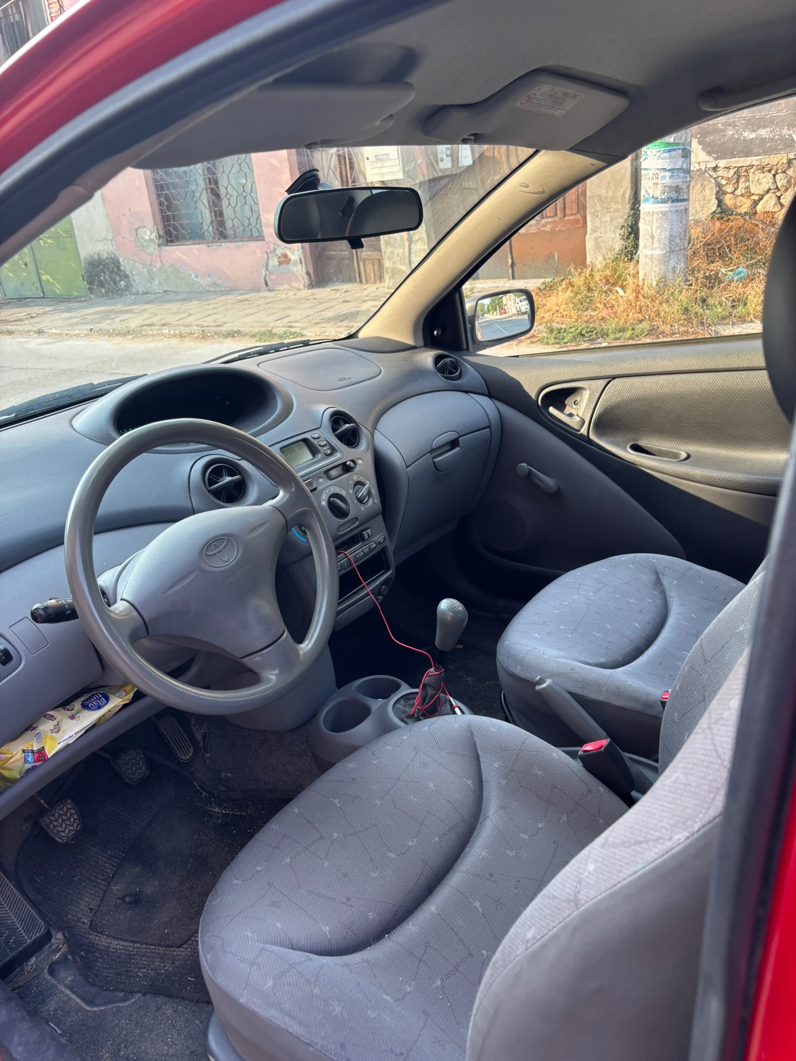 Toyota Yaris  - изображение 3