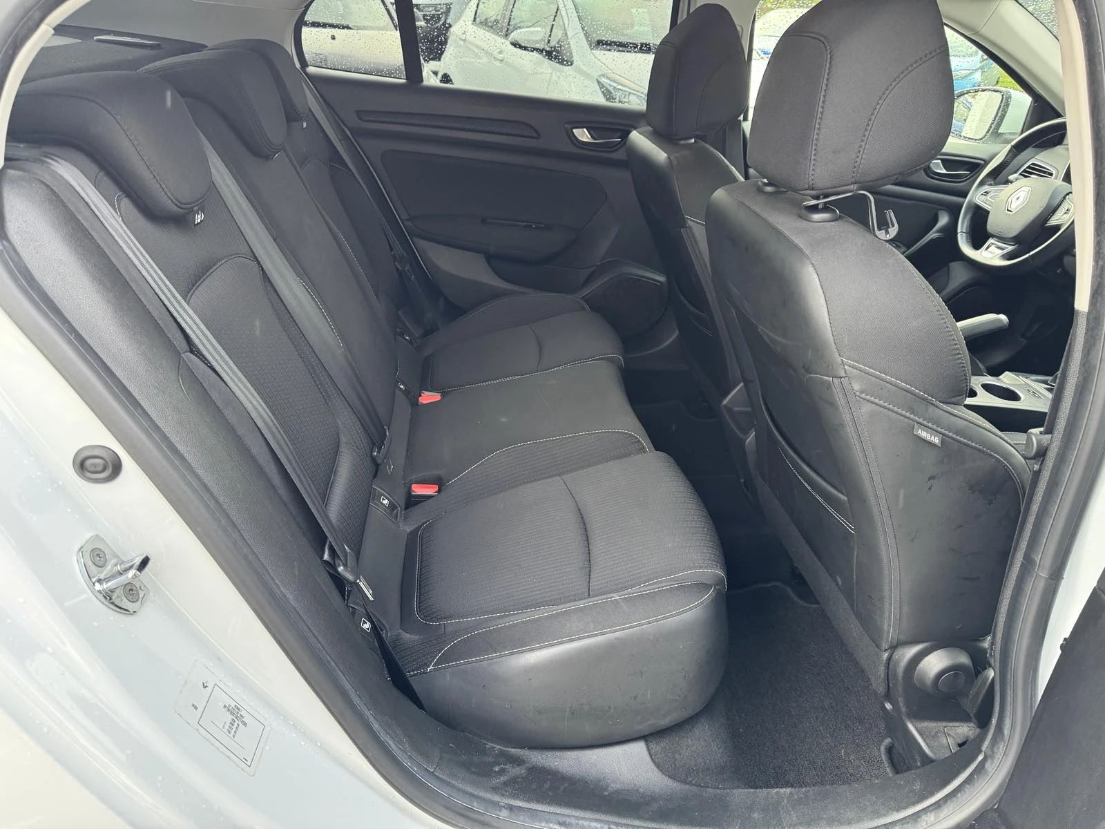 Renault Megane 1.3Tce - изображение 9