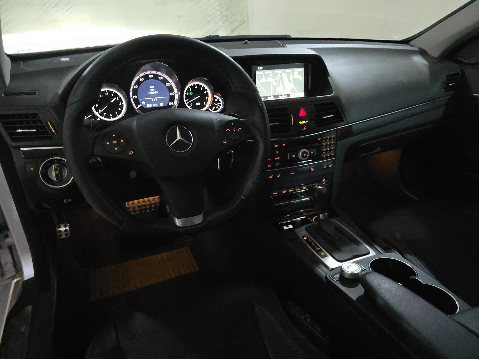 Mercedes-Benz E 500  - изображение 9