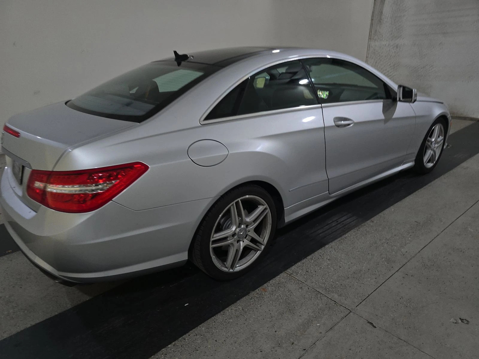 Mercedes-Benz E 500  - изображение 5