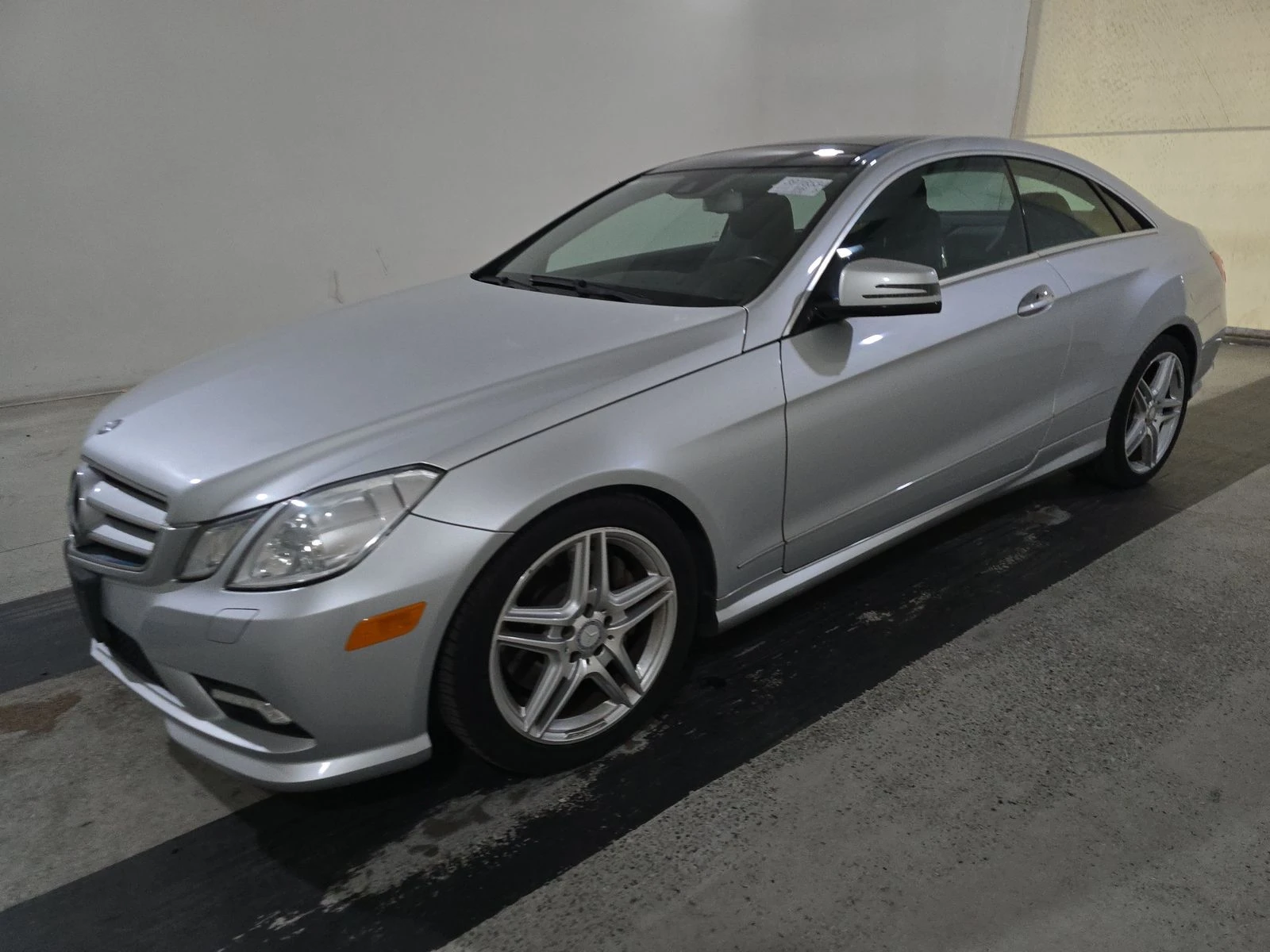 Mercedes-Benz E 500  - изображение 2