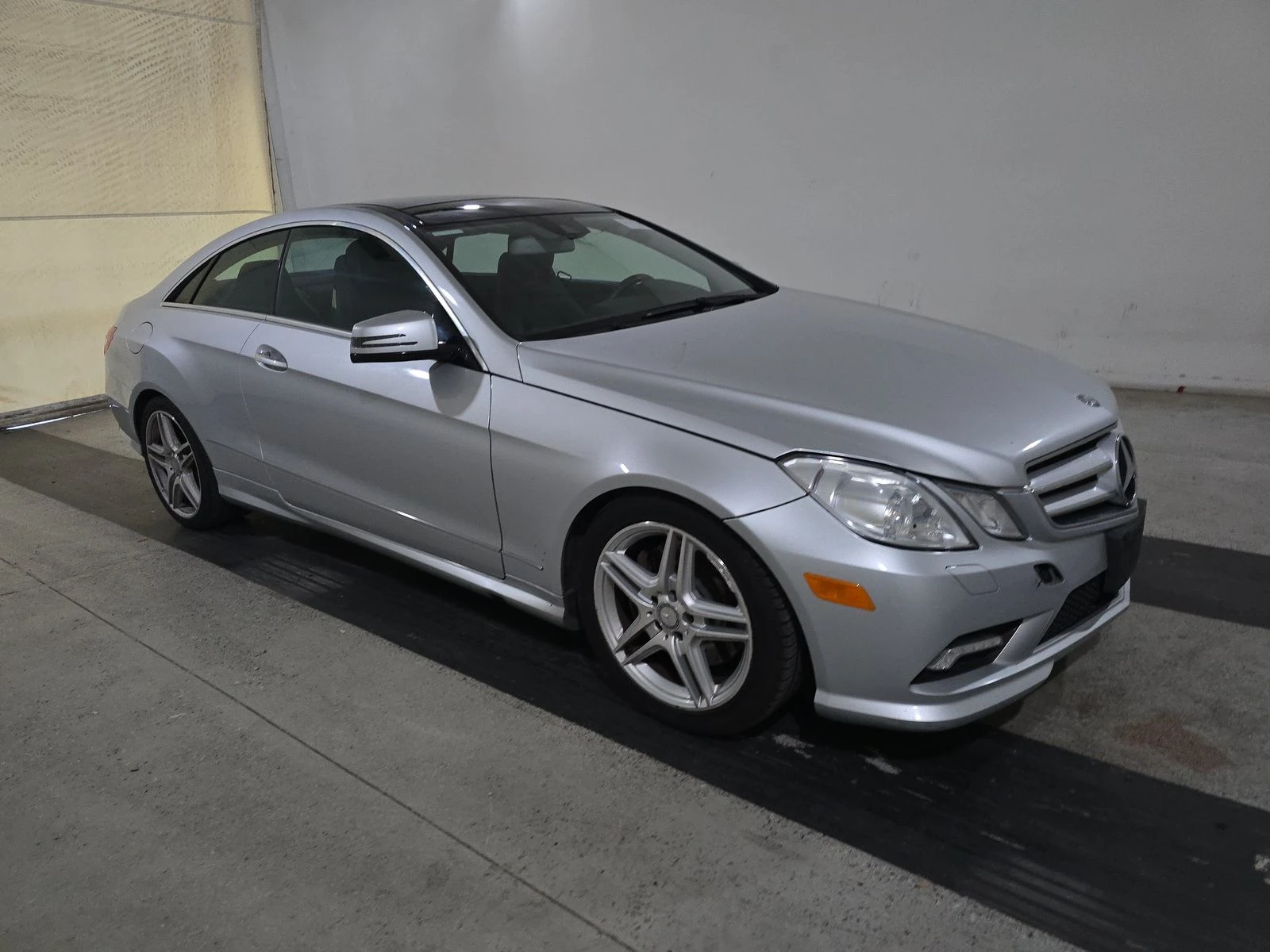 Mercedes-Benz E 500  - изображение 3