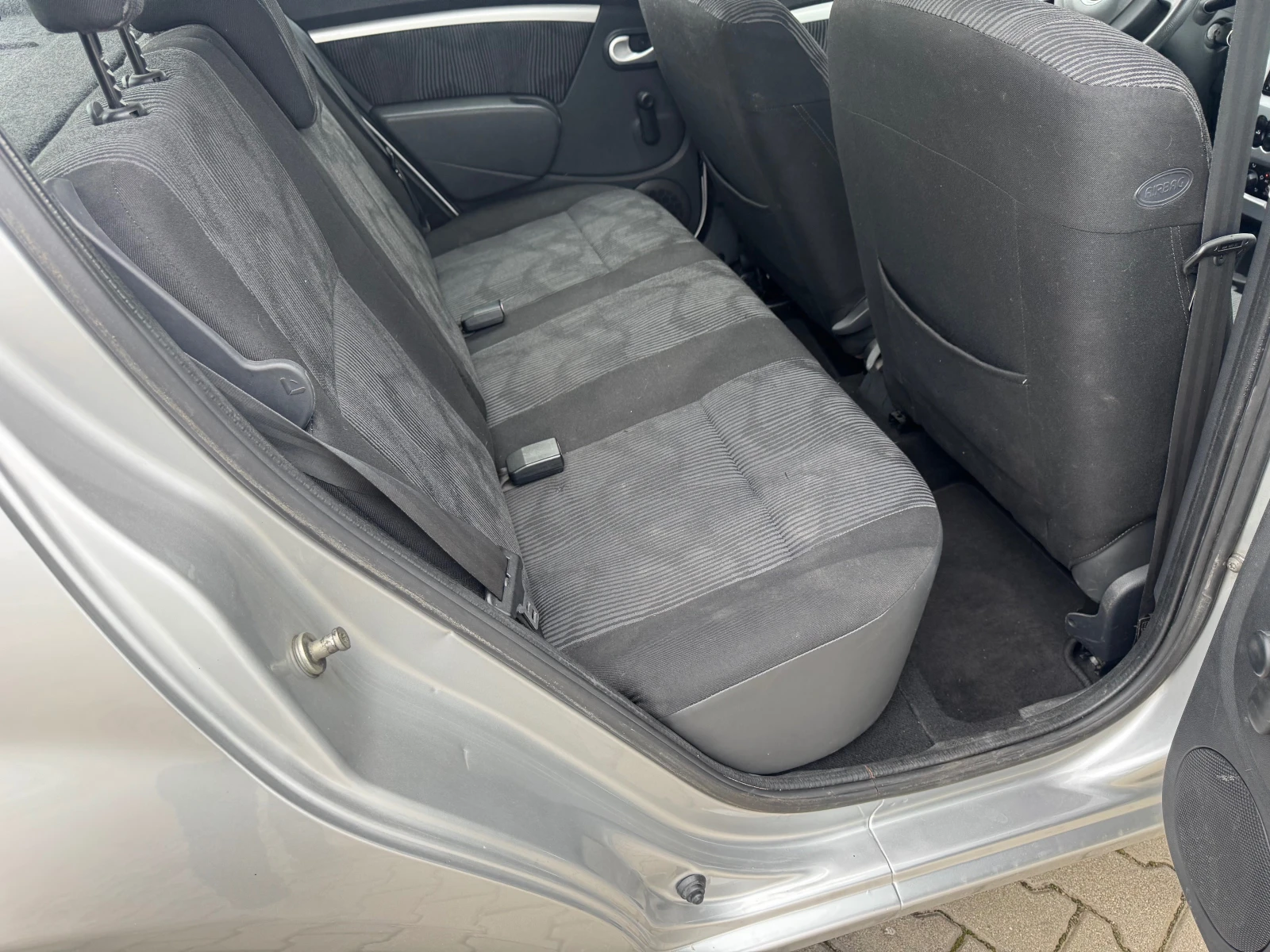 Dacia Sandero 1, 4i 75ps,   , , , .,  | Mobile.bg   11