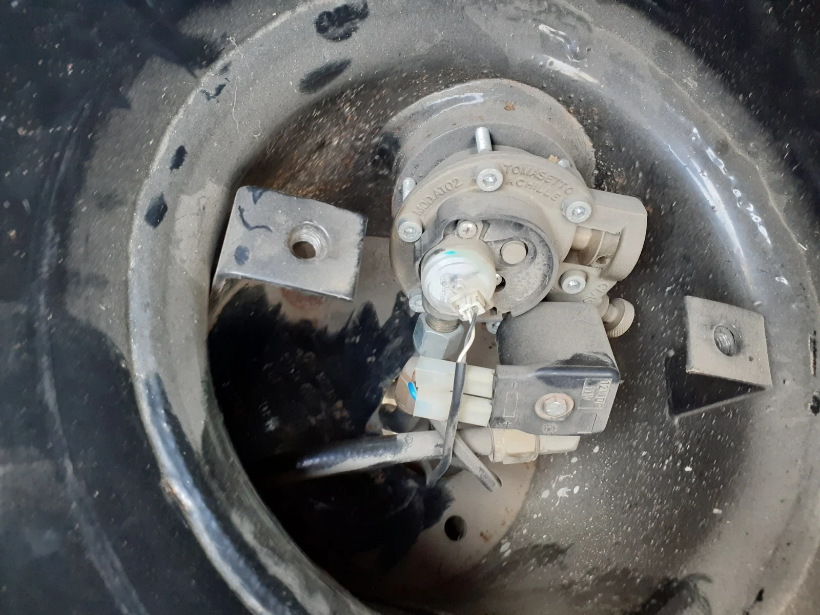 VW Golf 1.6 sr, снимка 14 - Автомобили и джипове - 54037480