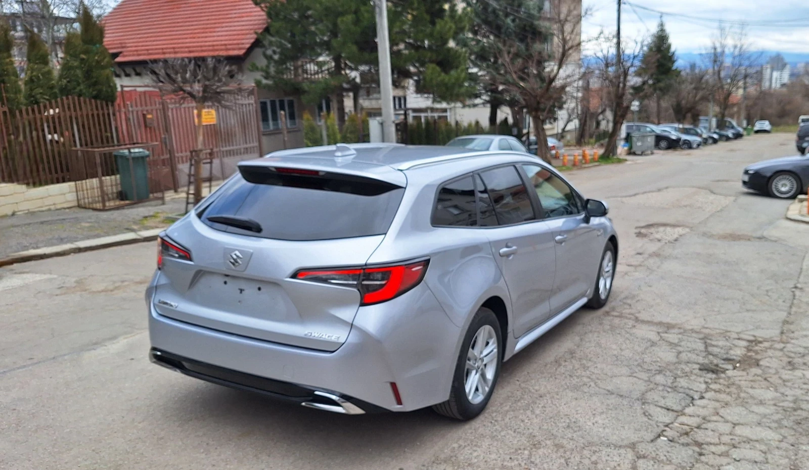 Toyota Corolla 1.8 Hybrid Бензин 140кс. 2024г. 30хил.км eCVT , снимка 13 - Автомобили и джипове - 54079168