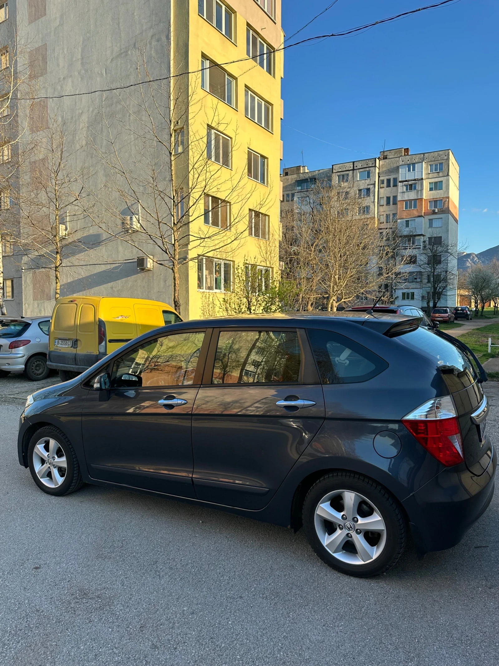 Honda Fr-v 2.2 CDTI, снимка 9 - Автомобили и джипове - 54134892