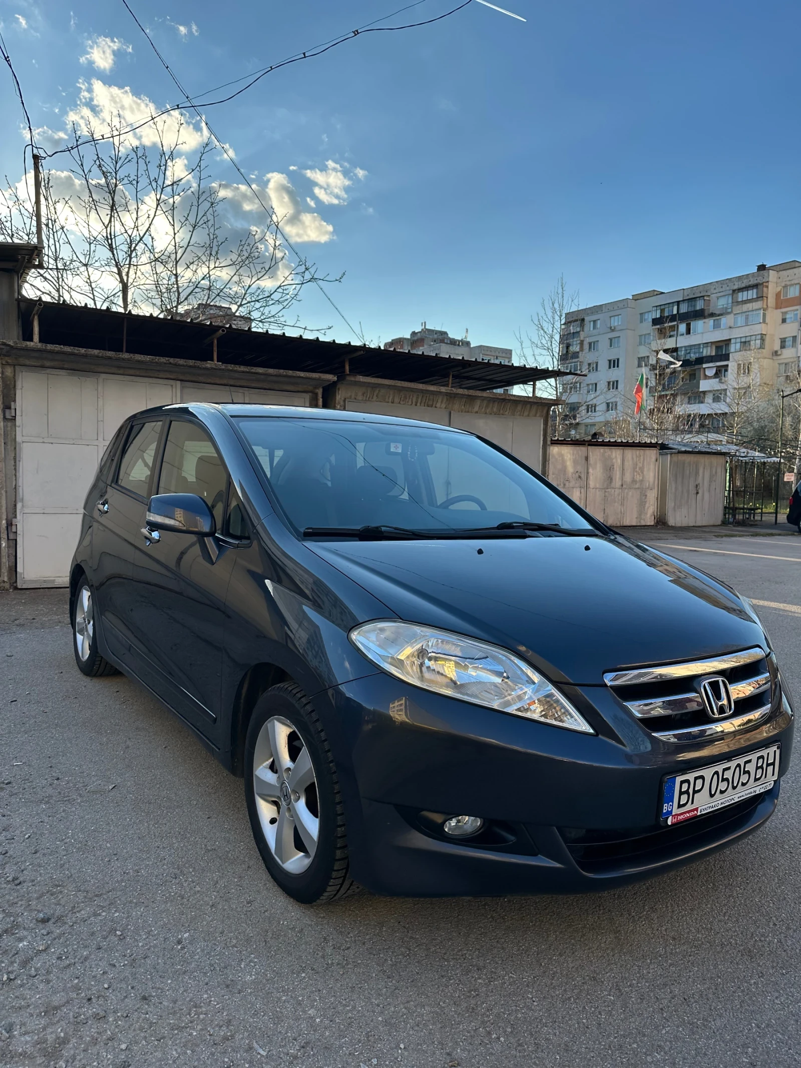 Honda Fr-v 2.2 CDTI, снимка 3 - Автомобили и джипове - 54134892