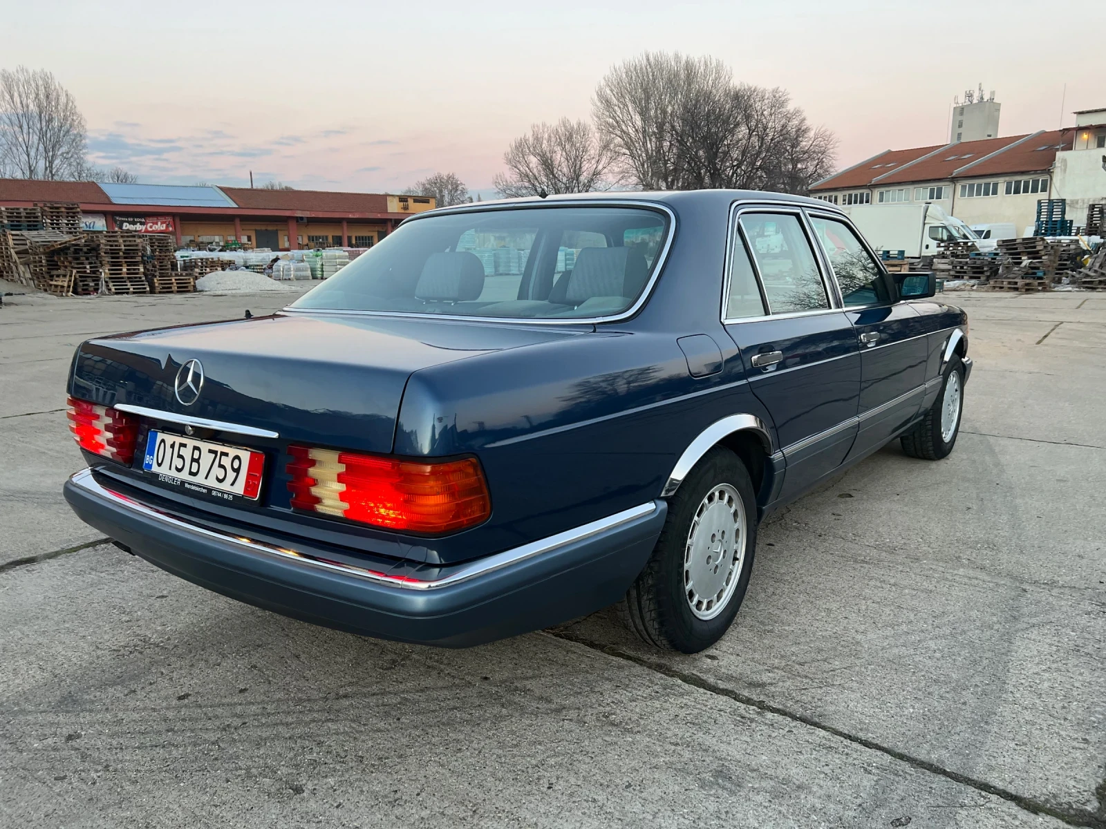 Mercedes-Benz 126 300 SE, снимка 5 - Автомобили и джипове - 54554632