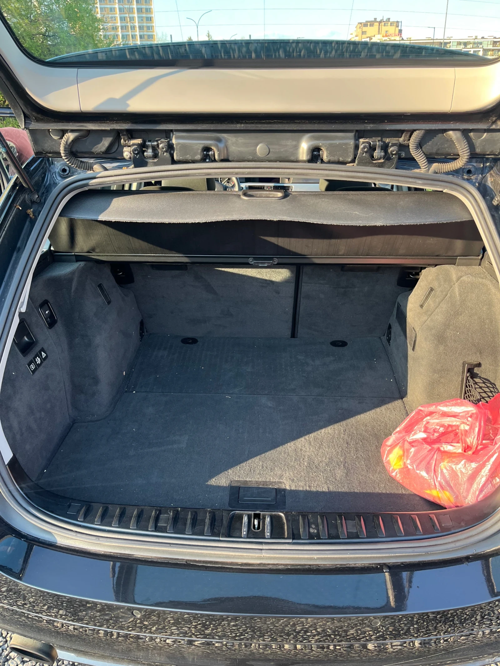 BMW 318 Keyless, panorama, navi, снимка 9 - Автомобили и джипове - 54243963