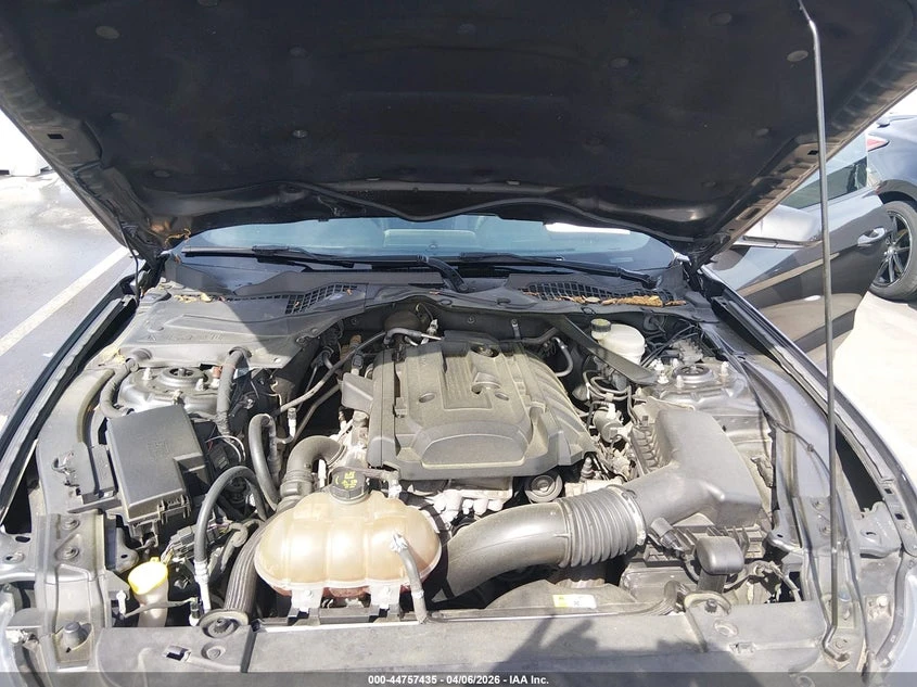 Ford Mustang 2.3l Ecoboost, снимка 10 - Автомобили и джипове - 54655738