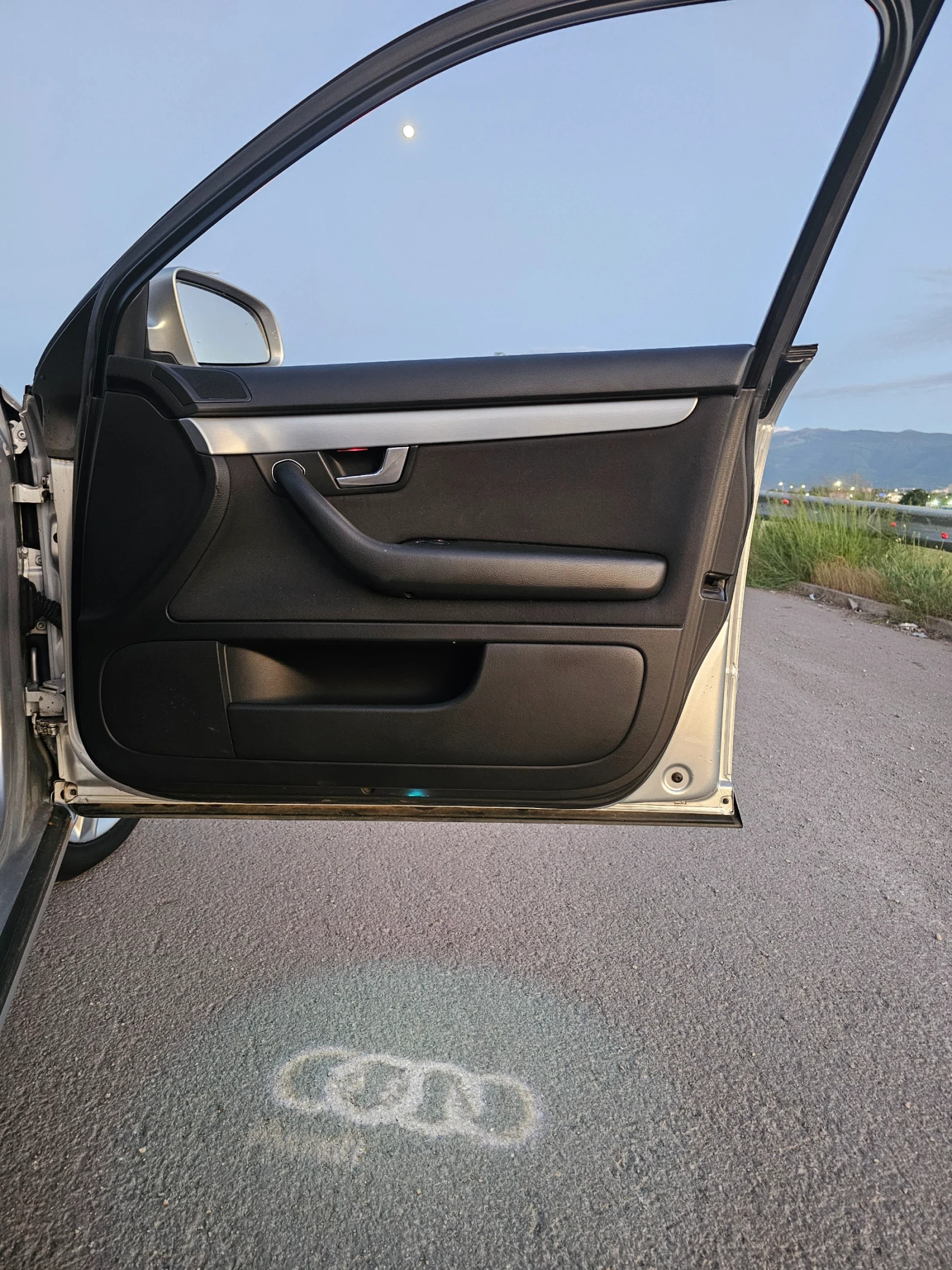 Audi A4 Audi A4 B7 QUATTRO Avant 2.0TFSI, снимка 11 - Автомобили и джипове - 54704794