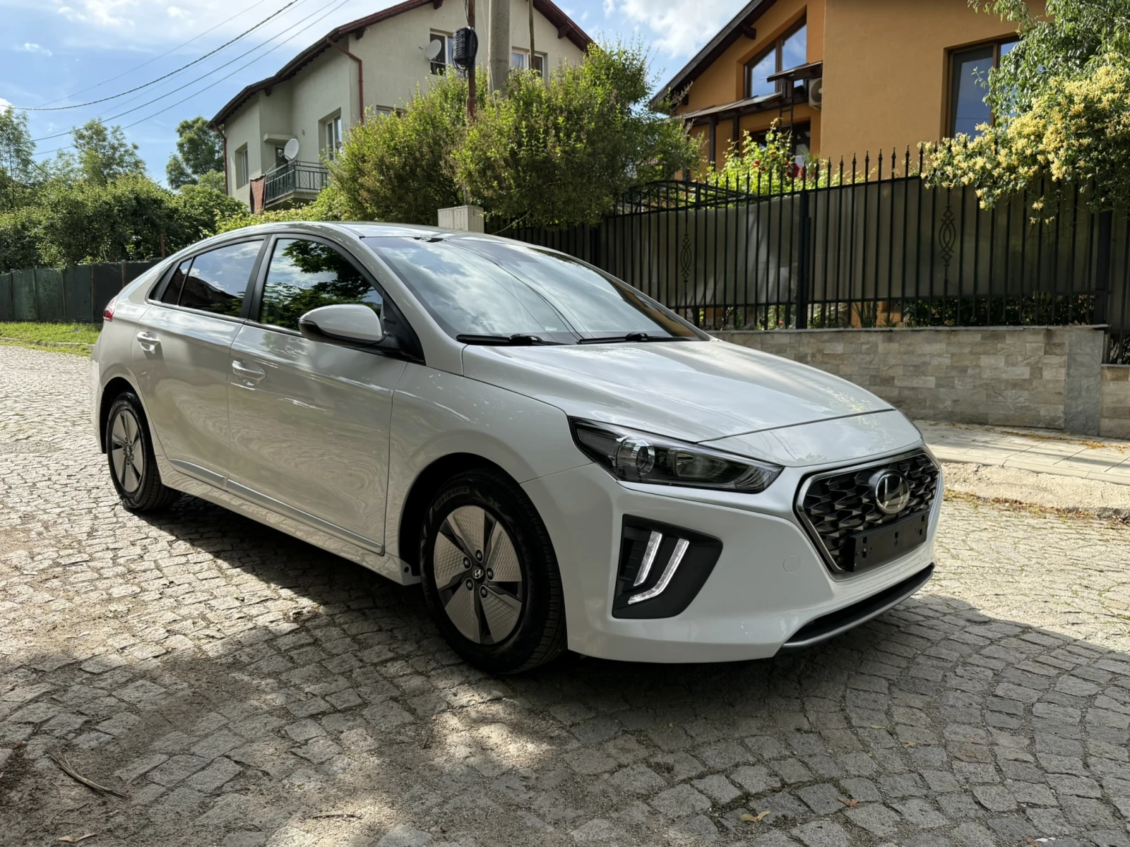 Hyundai Ioniq HYBRID/FACELIFT, снимка 10 - Автомобили и джипове - 54887501