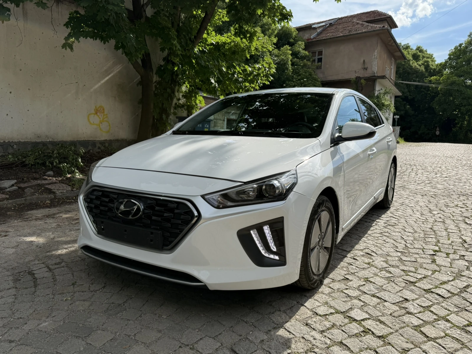 Hyundai Ioniq HYBRID/FACELIFT, снимка 12 - Автомобили и джипове - 54887501