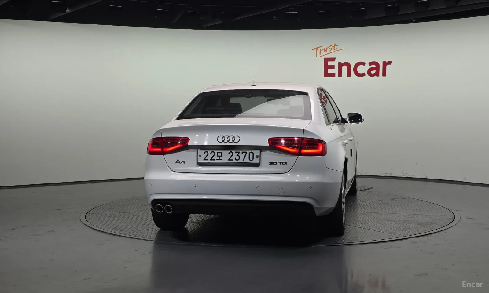 Audi A4 CUSTOM* EKSTROV* 110 000km!!!, снимка 4 - Автомобили и джипове - 55027224