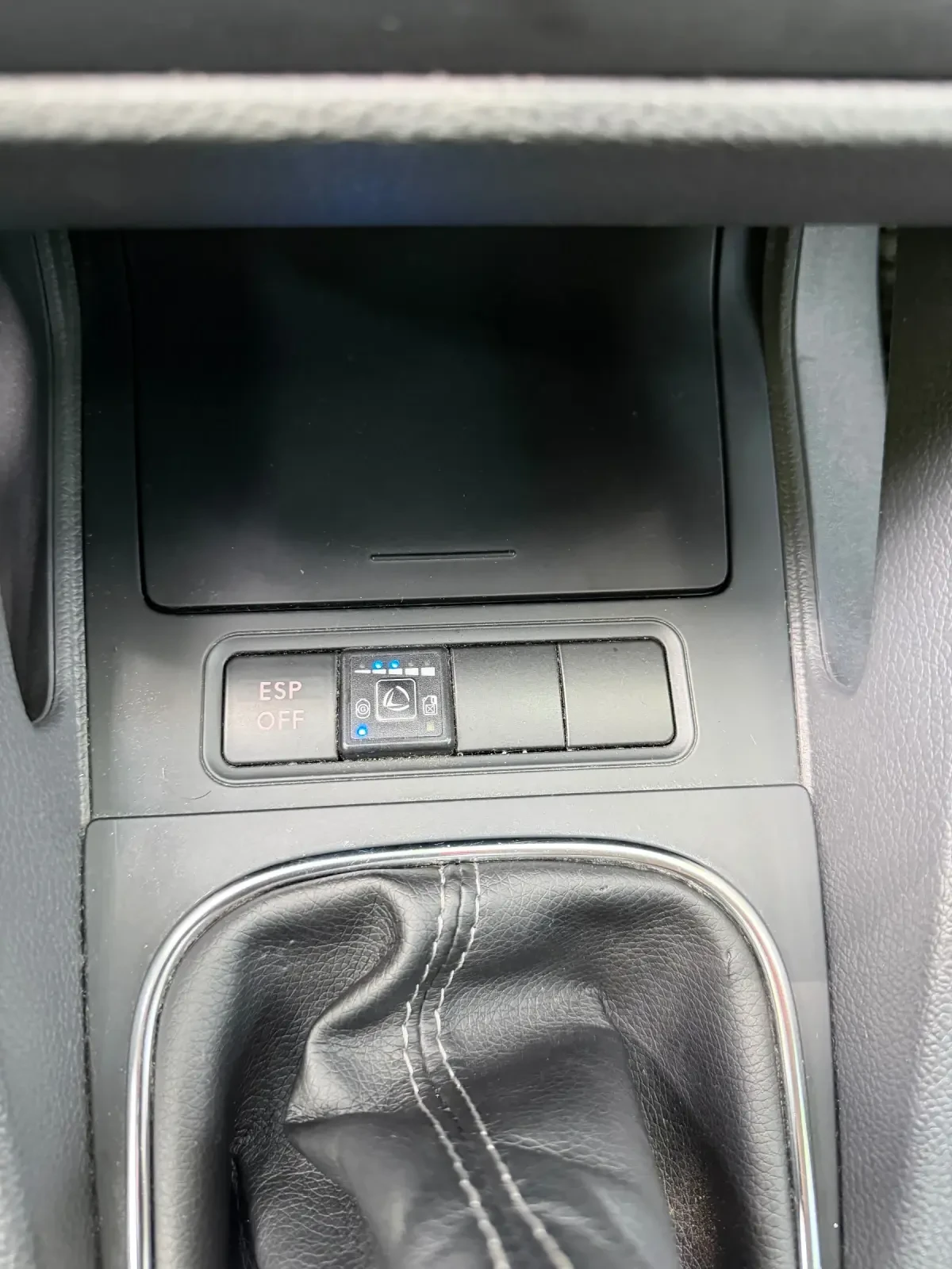 VW Golf 5 Бензин+ Газ., снимка 16 - Автомобили и джипове - 55144163