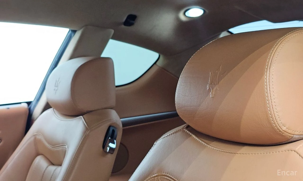 Maserati GranTurismo 4.2* V8, снимка 14 - Автомобили и джипове - 55449438