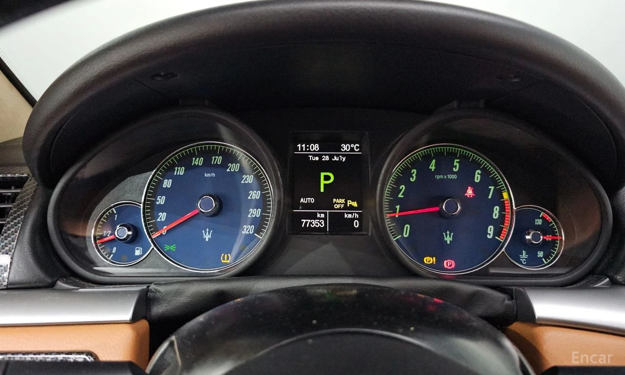 Maserati GranTurismo 4.2* V8, снимка 13 - Автомобили и джипове - 55449438