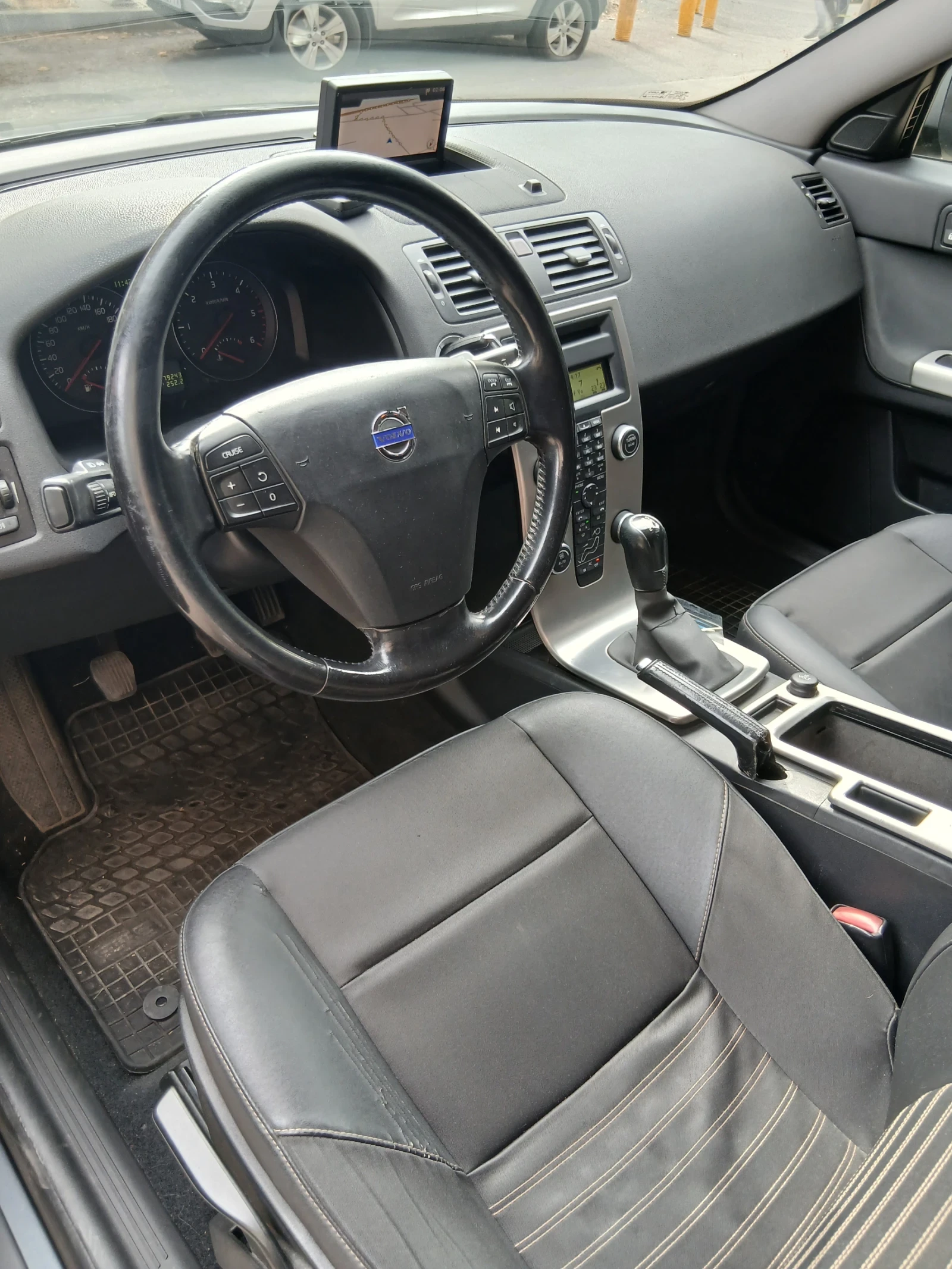 Volvo V50, снимка 12 - Автомобили и джипове - 56467837