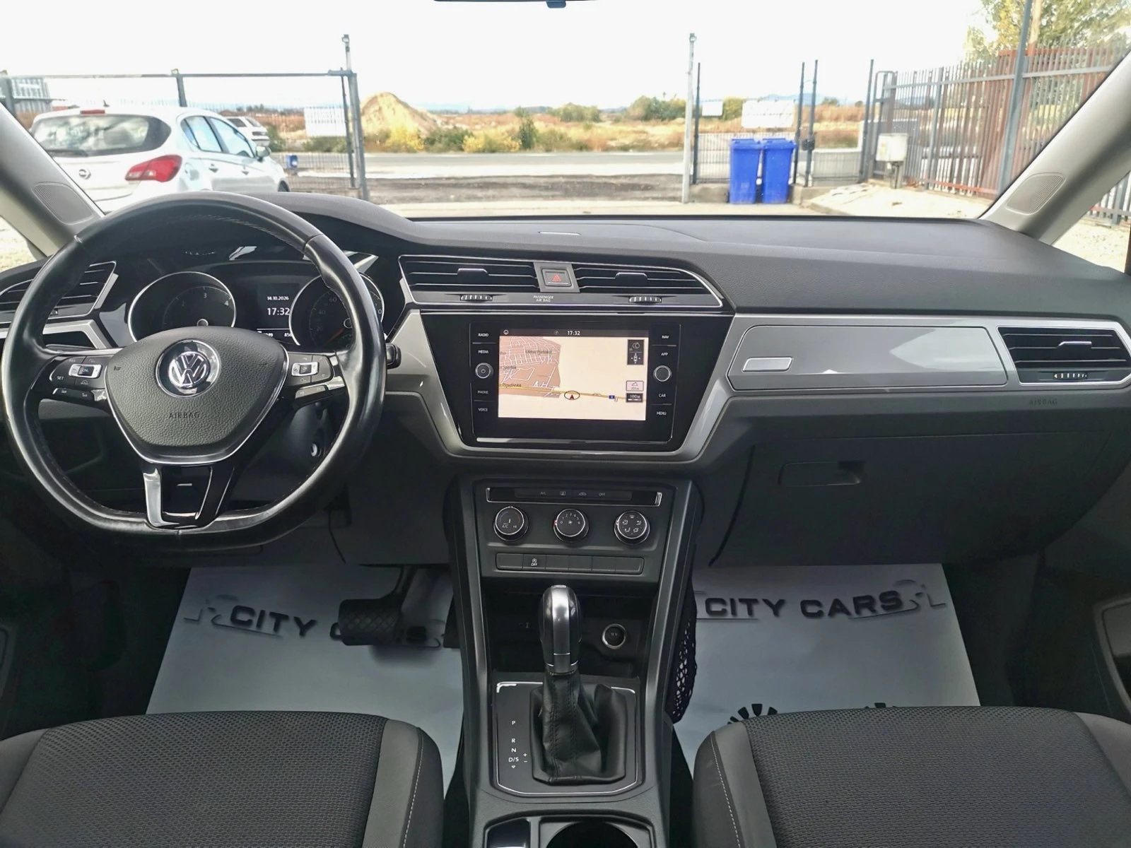 VW Touran 1.6 TDI | Mobile.bg � ����������� 12