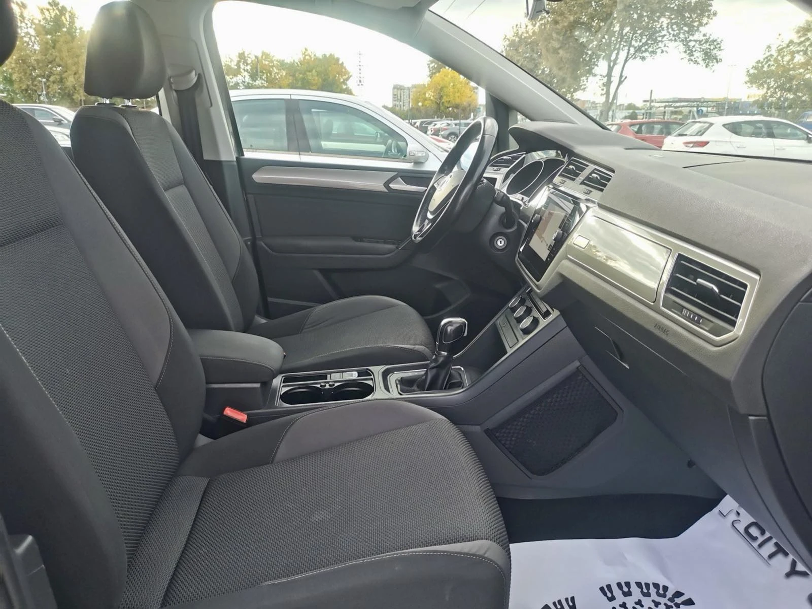 VW Touran 1.6 TDI | Mobile.bg � ����������� 14
