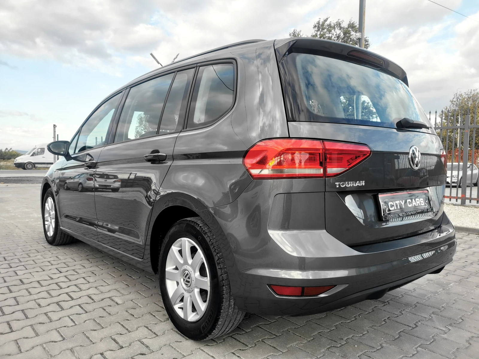 VW Touran 1.6 TDI | Mobile.bg � ����������� 7
