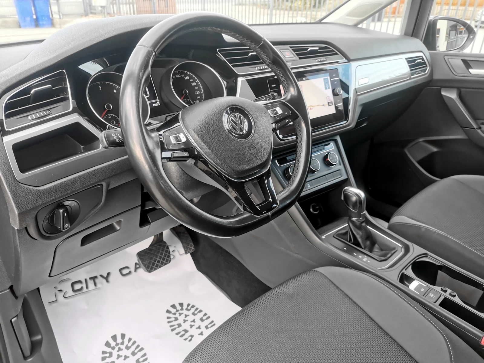 VW Touran 1.6 TDI | Mobile.bg � ����������� 11