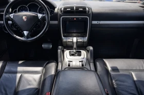 Porsche Cayenne V8* TURBO* PANO* PDCC* теглич* CarPlay* Bose, снимка 4
