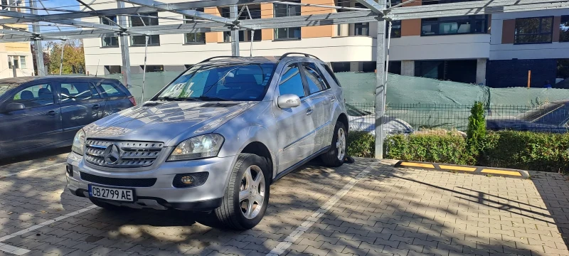 Mercedes-Benz ML 320, снимка 11 - Автомобили и джипове - 47831893