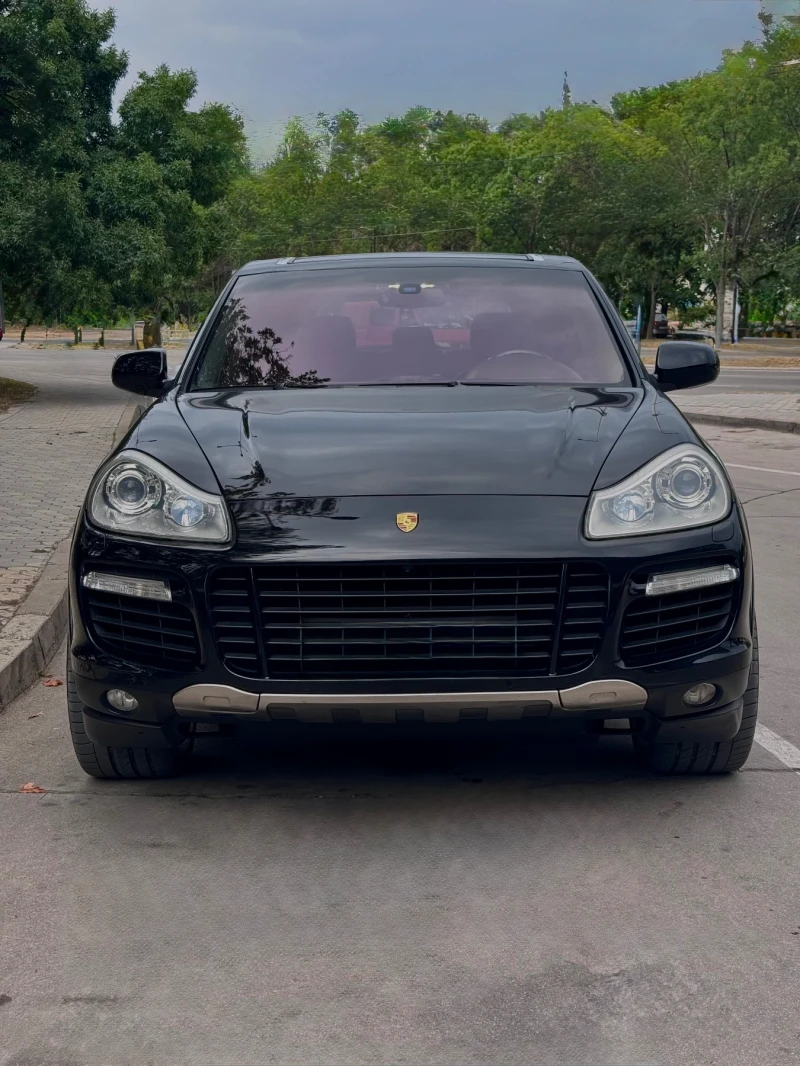 Porsche Cayenne V8* TURBO* PANO* PDCC* теглич* CarPlay* Bose, снимка 2 - Автомобили и джипове - 52524847