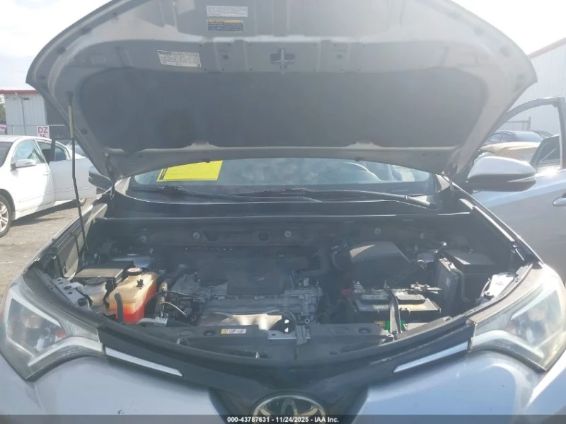 Toyota Rav4 2.5L I-4 DOHC, VVT, 176HP Front Wheel Drive, снимка 16 - Автомобили и джипове - 52773750