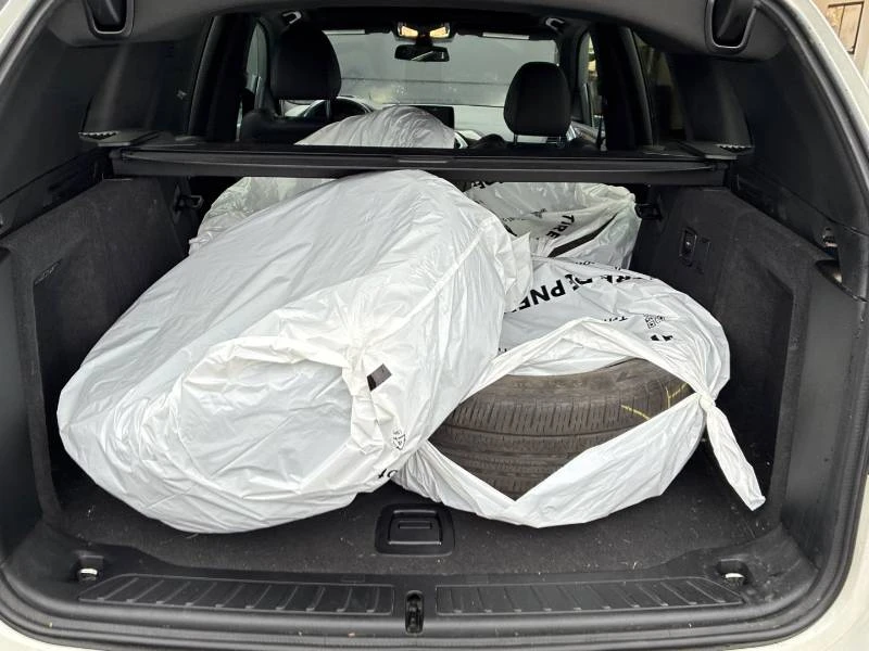 BMW X3 xDrive30i * CARFAX* ДВА КЛЮЧА * ВТОРИ ЧИФТ ГУМИ, снимка 3 - Автомобили и джипове - 54094334